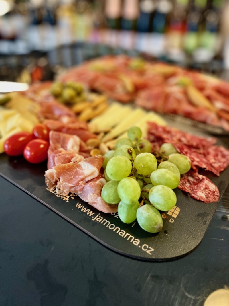 Tapas_Prkenko_Jamonarna_ilus